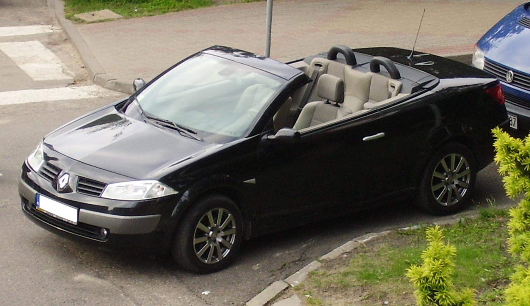 Renault_Megane_CC_Mi%C4%99dzyzdroje1.JPG