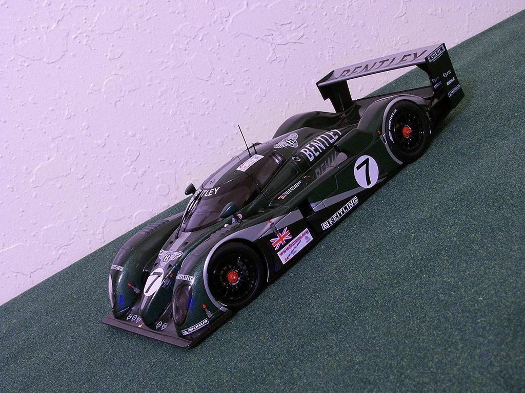 Bentley_Speed_8-03.jpg