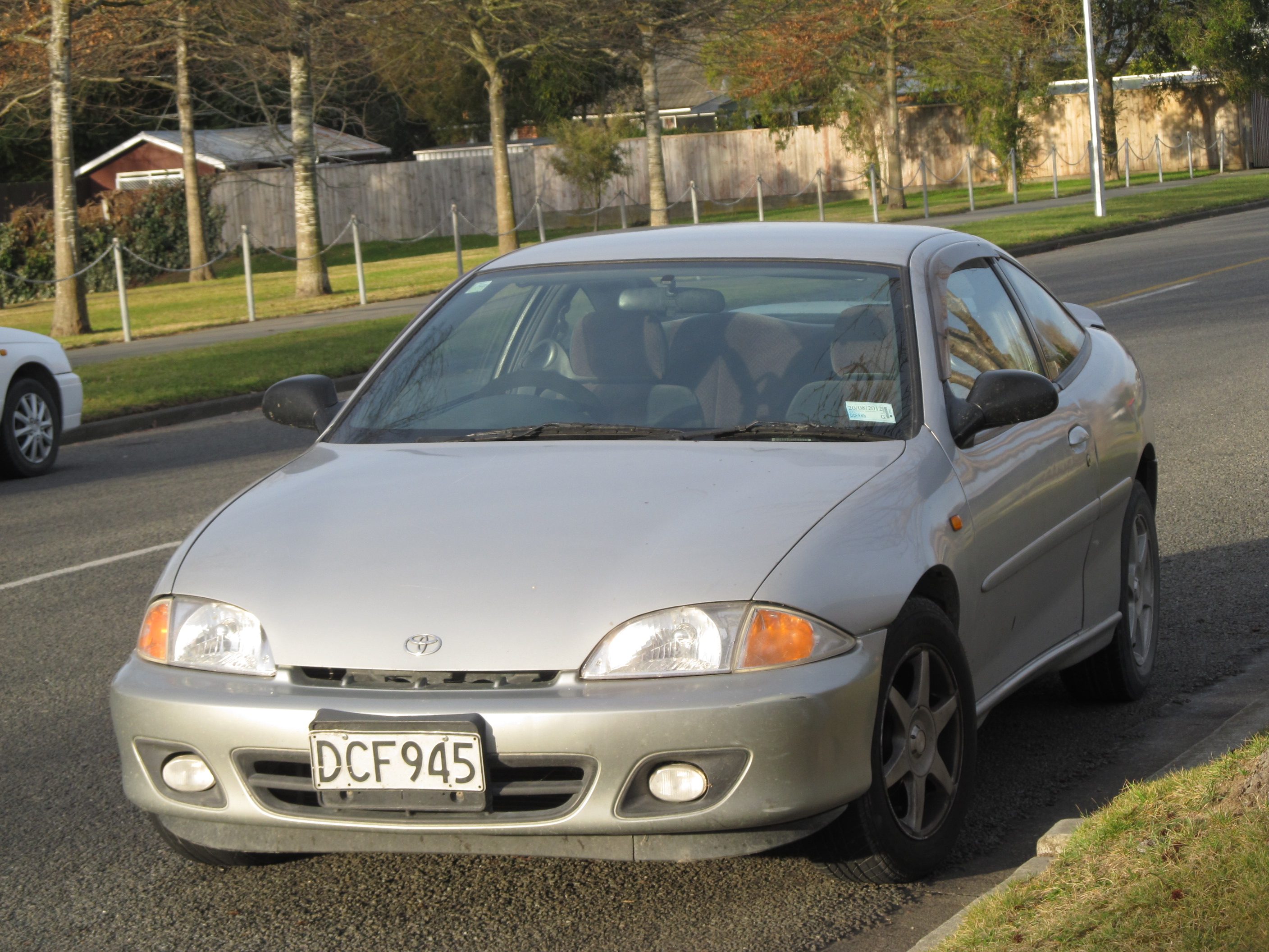 2000_Toyota_Cavalier_Coupe_%287920112306%29.jpg