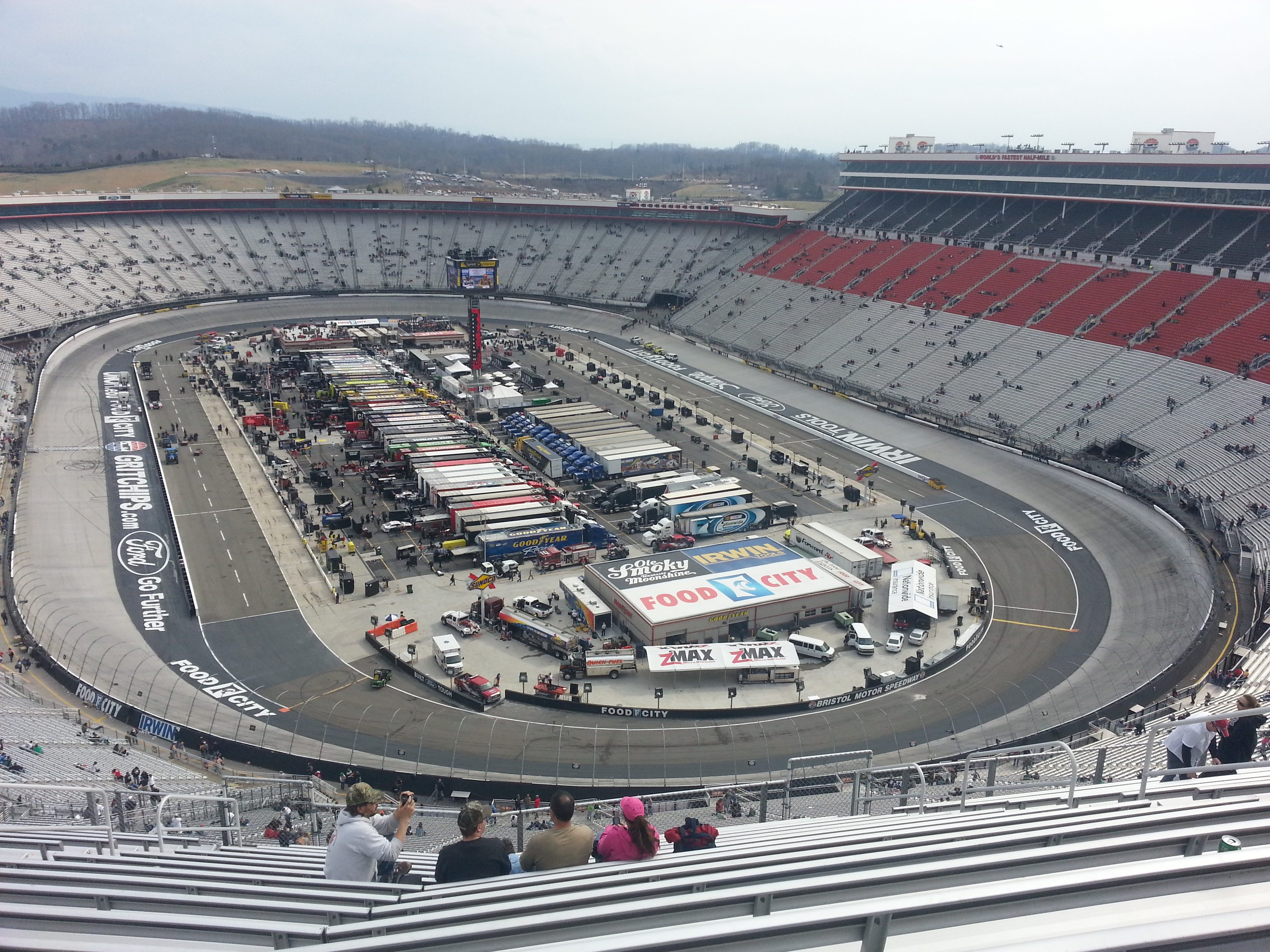 Bristol_Motor_Speedway.jpeg