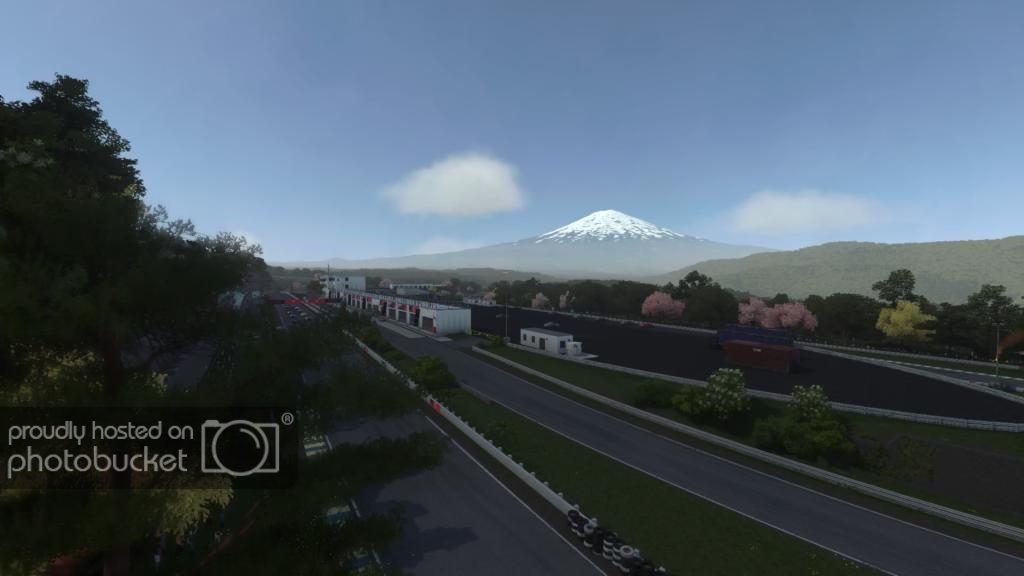 DRIVECLUBtrade_20150119115445.jpg