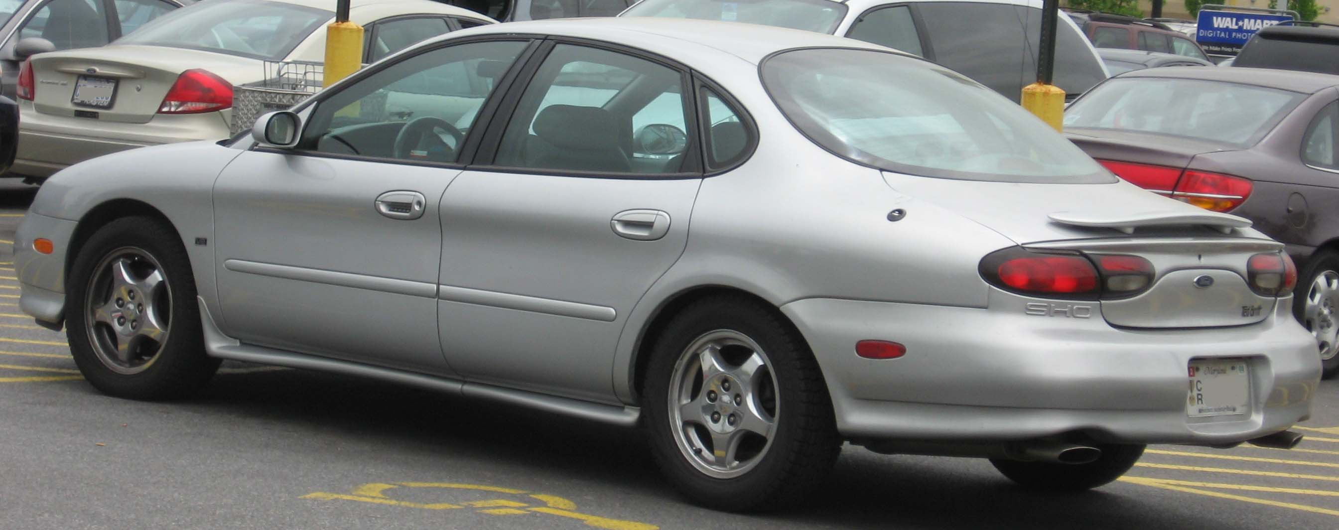 1996-1999_Ford_Taurus_SHO_rear.jpg