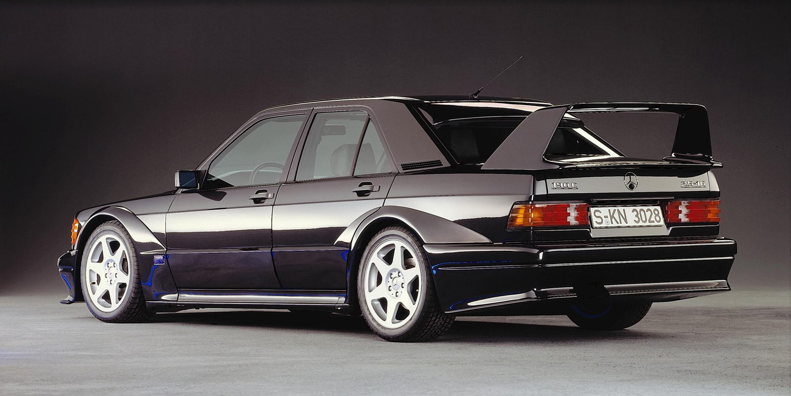 MB_190E_2.5_Evolution_2_4.jpeg