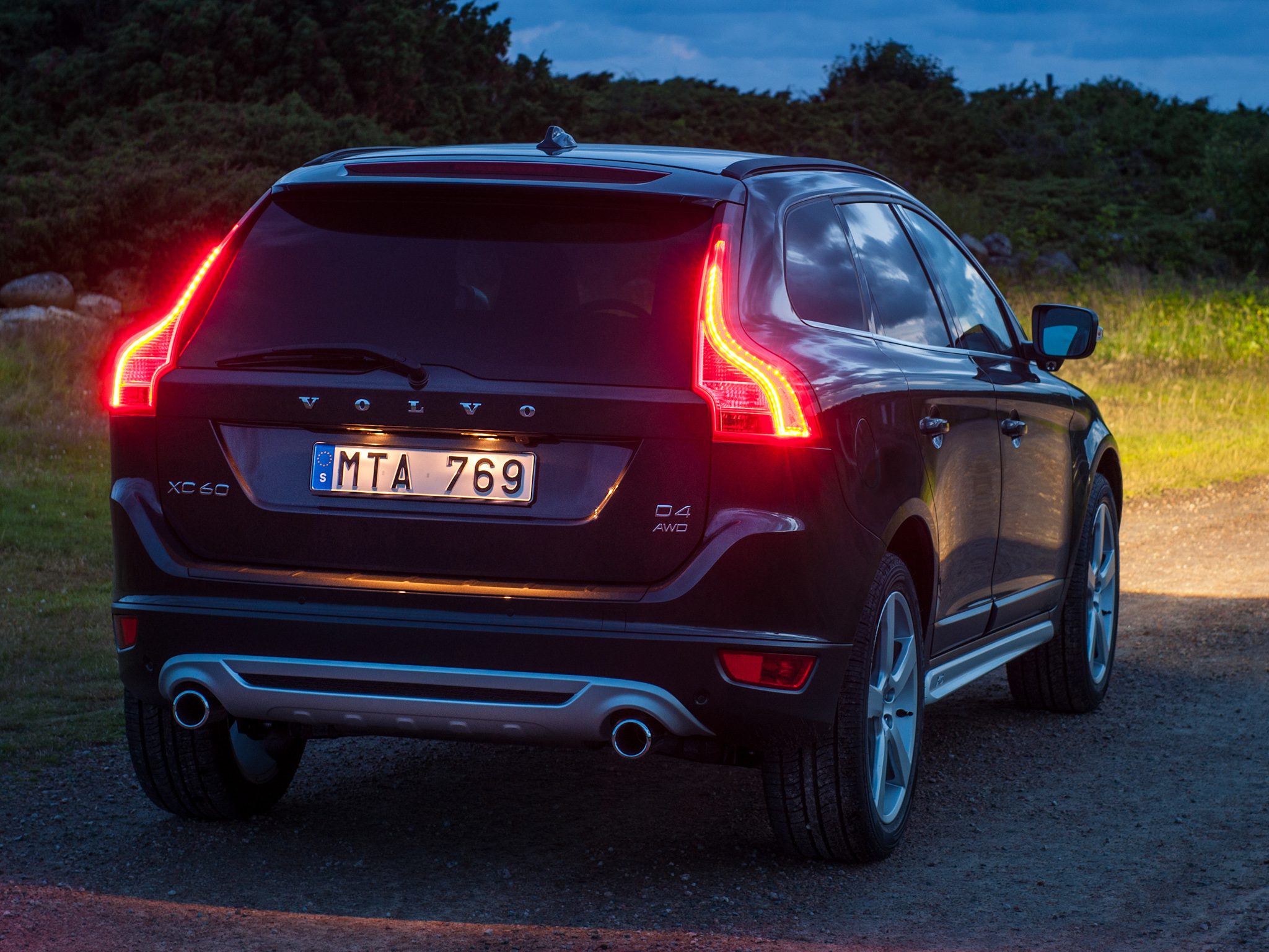 autowp.ru_volvo_xc60_d4_r-design_11.jpg