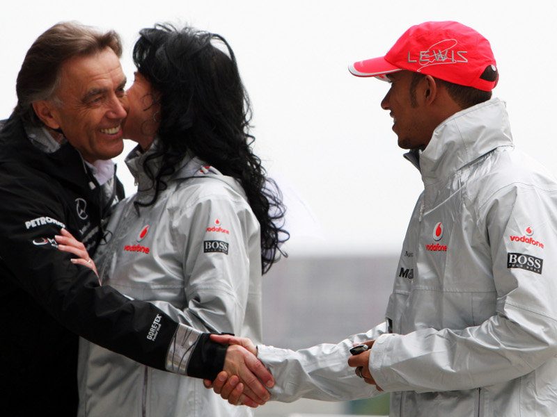 Lewis-Hamilton_2442618.jpg