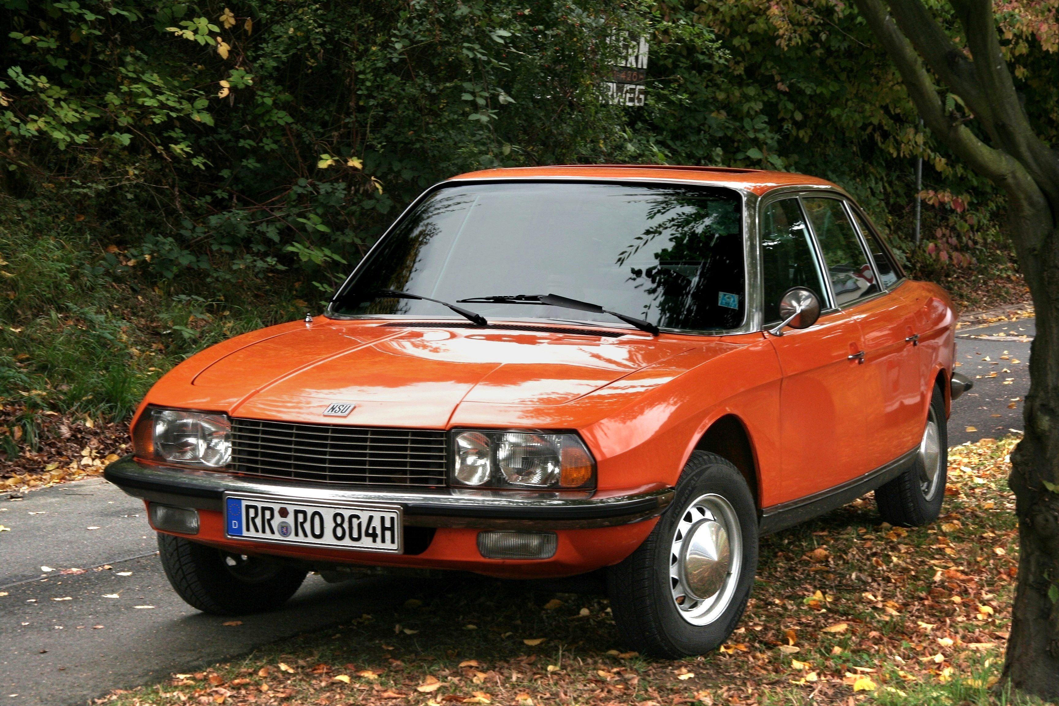 NSU_Ro_80_-_2009-10-11_%28Foto_Sp%29.jpg