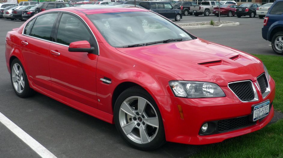 2008_Pontiac_G8_GT_sedan_01.jpg