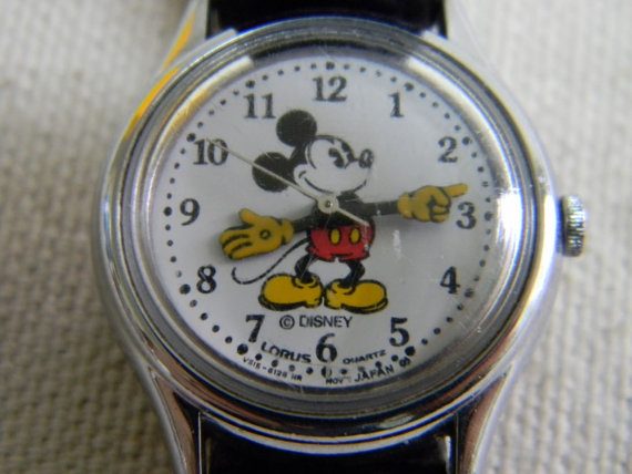 vintage-mickey-mouse-watch-4.jpg