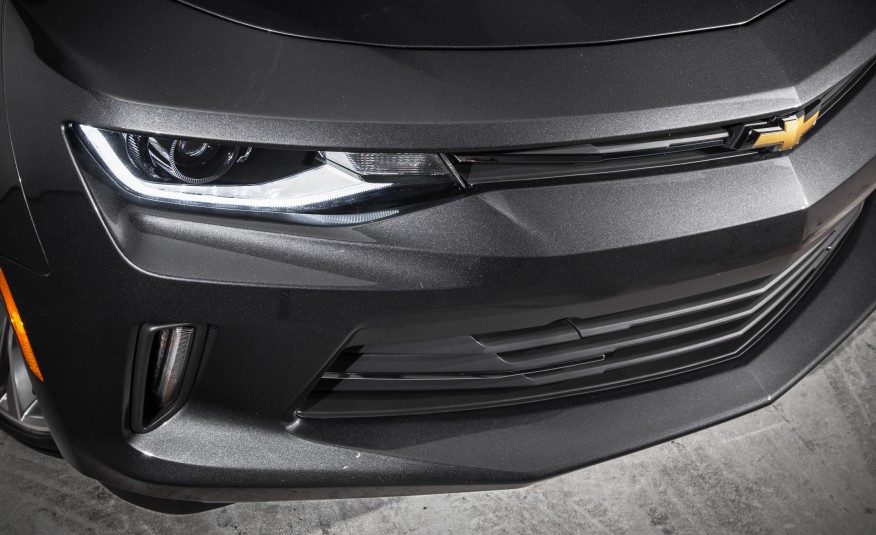 2016-Chevrolet-Camaro-RS-104-876x535.jpg