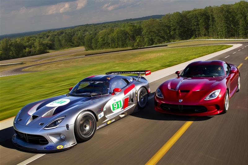 2013-Dodge-Viper-GTS-R_SRT_Image-08-800.jpg