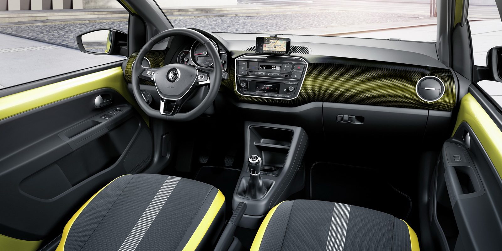 2017-vw-up-09.jpg