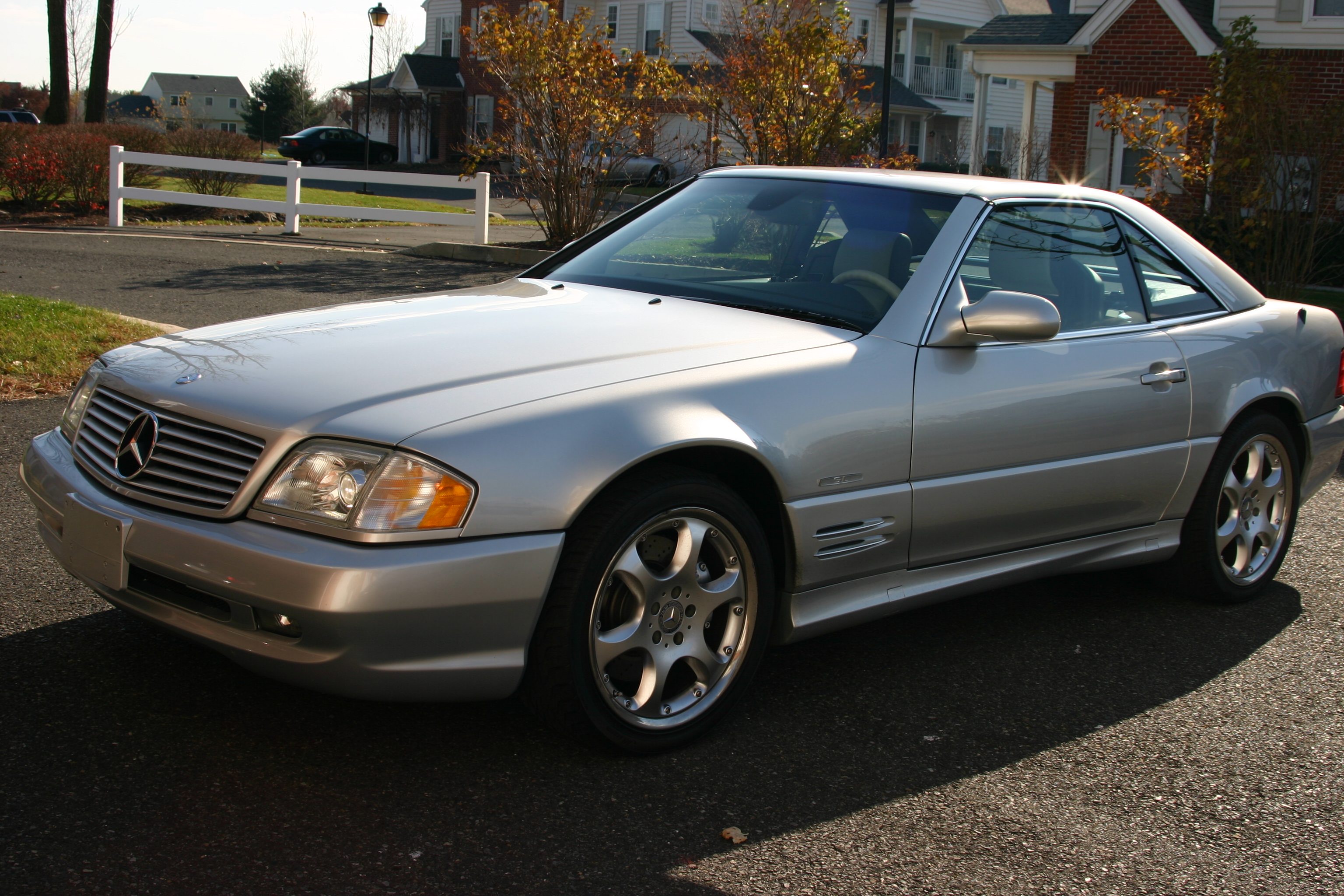 MB_SL_500_SILVER_ARROW.JPG
