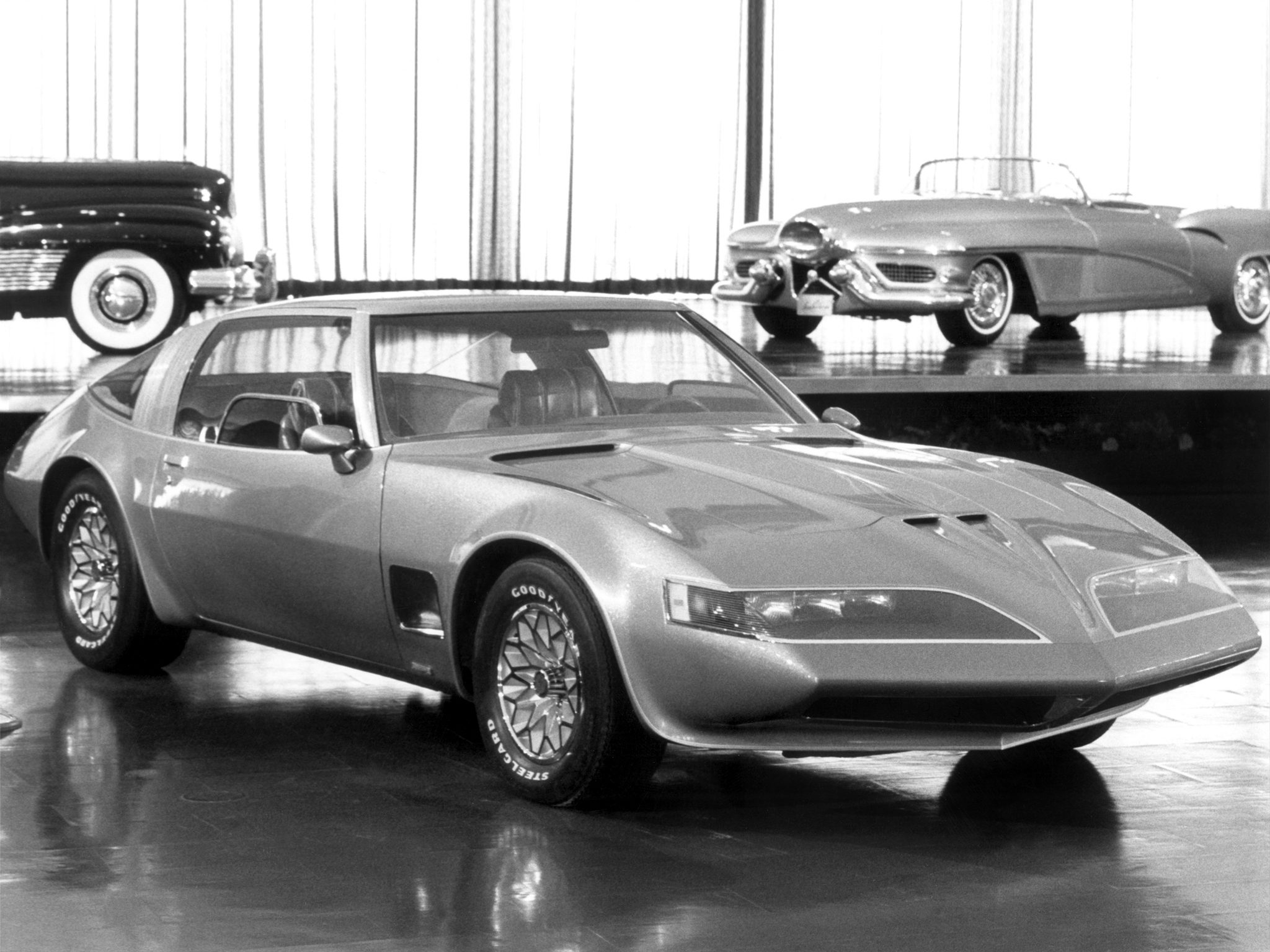 pontiac_banshee_iii_concept_car_2.jpg