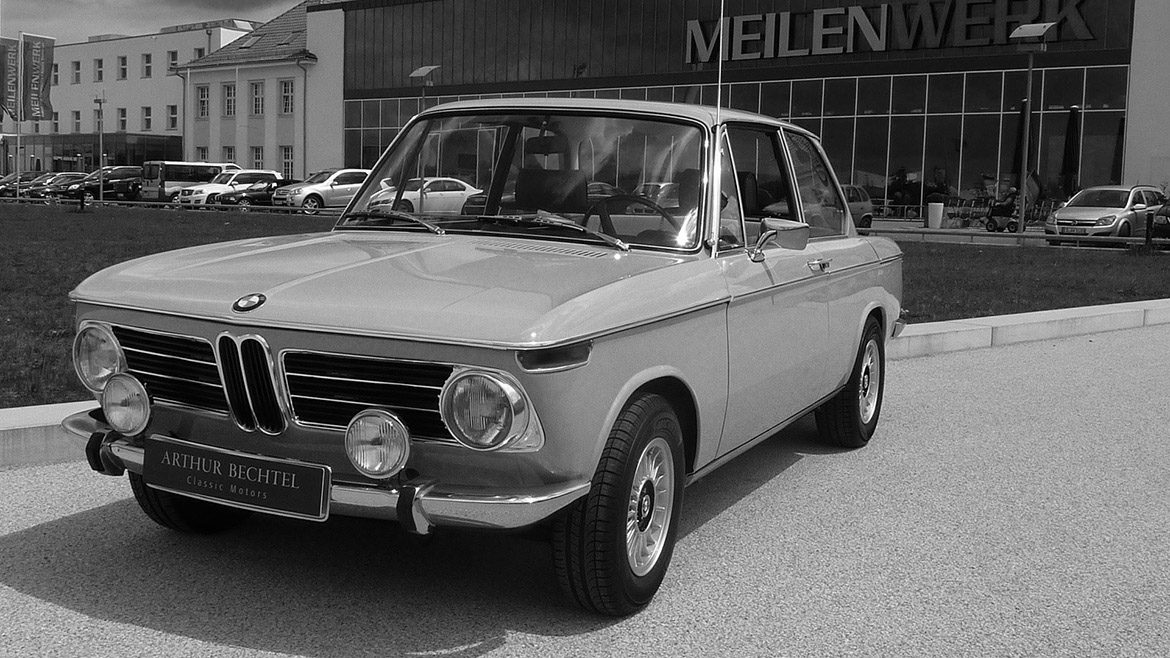 BMW-2002-5_SW.jpg