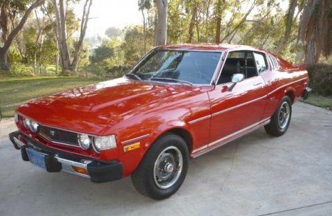 1976_Toyota_Celica_GT_Liftback_Front_1.jpg