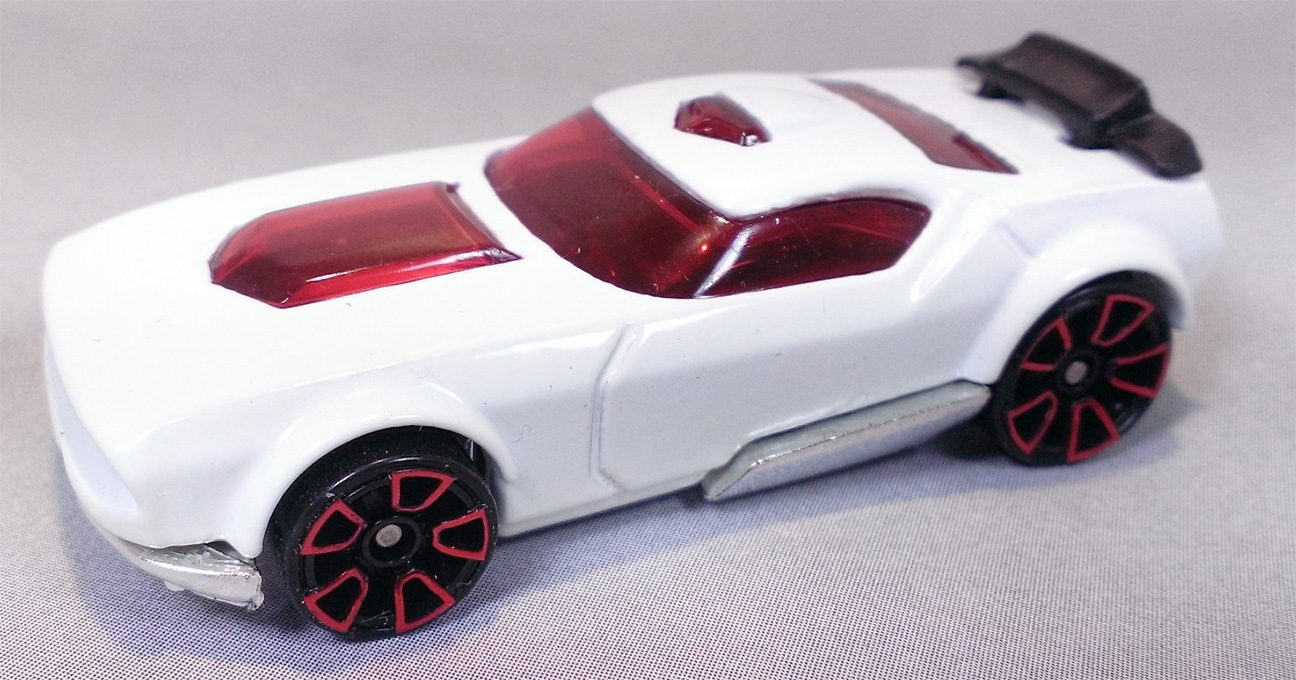 FastFishWhiteBGJ86.jpg