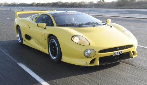 twenty_years_of_jaguar_xj220.jpg
