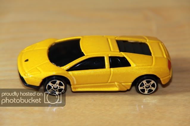 LamborghiniMurcielago.jpg