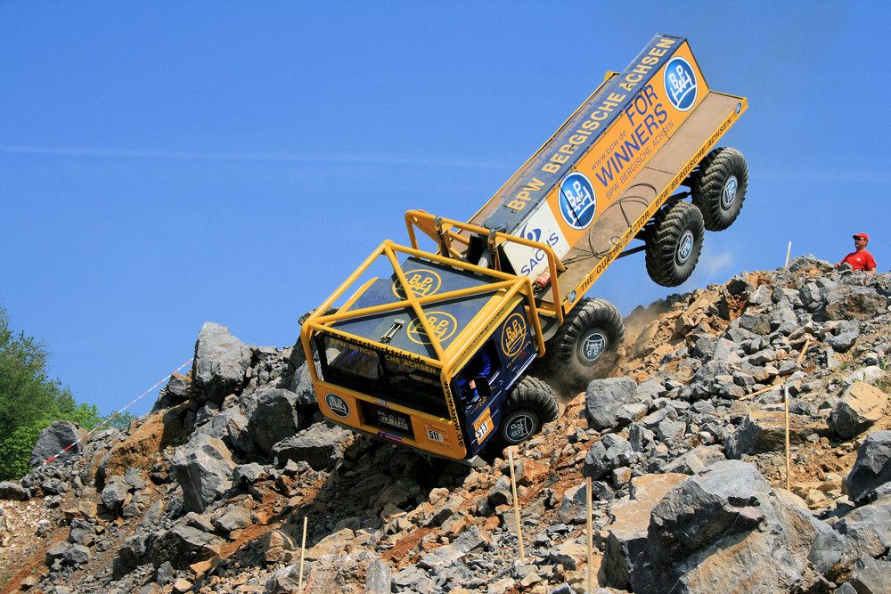trucktrial.jpg