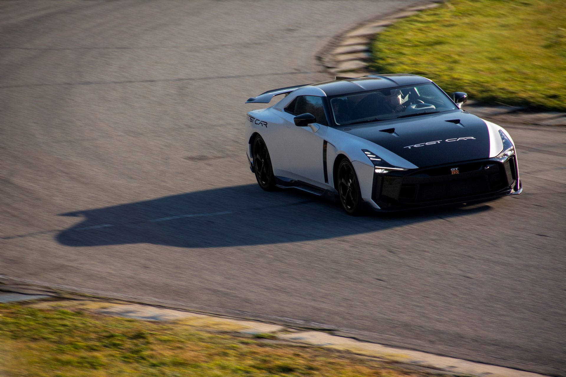 nissan-gtr50-test-car-14.jpg