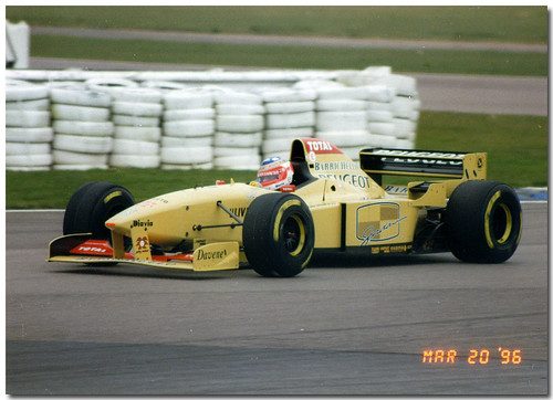 5017500504_3109191954.jpg