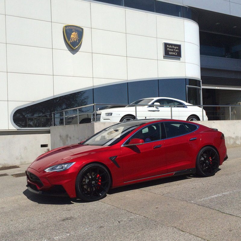 2015-tesla-model-s-elizab-5_800x0w.jpg
