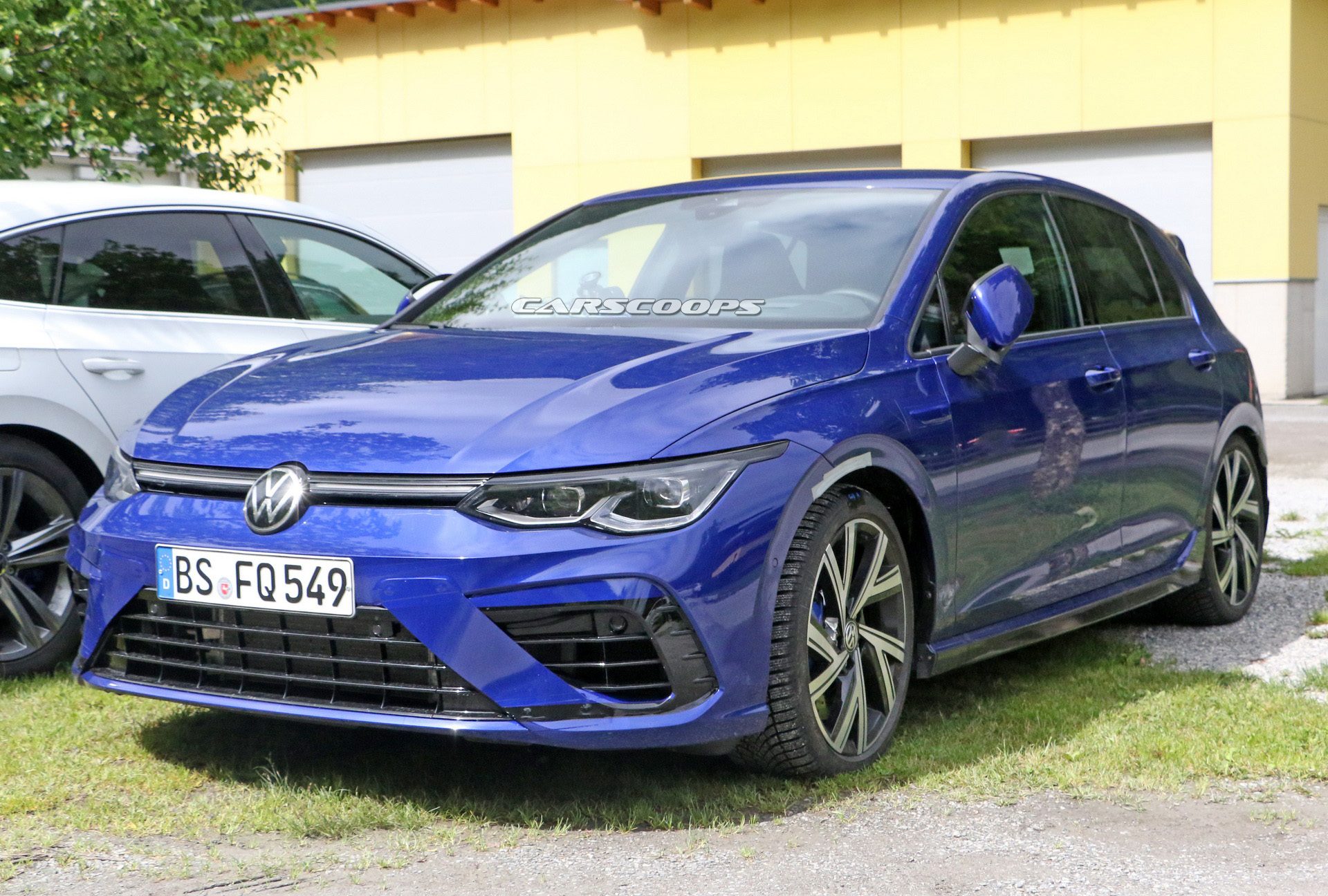2021-vw-golf-r-5.jpg