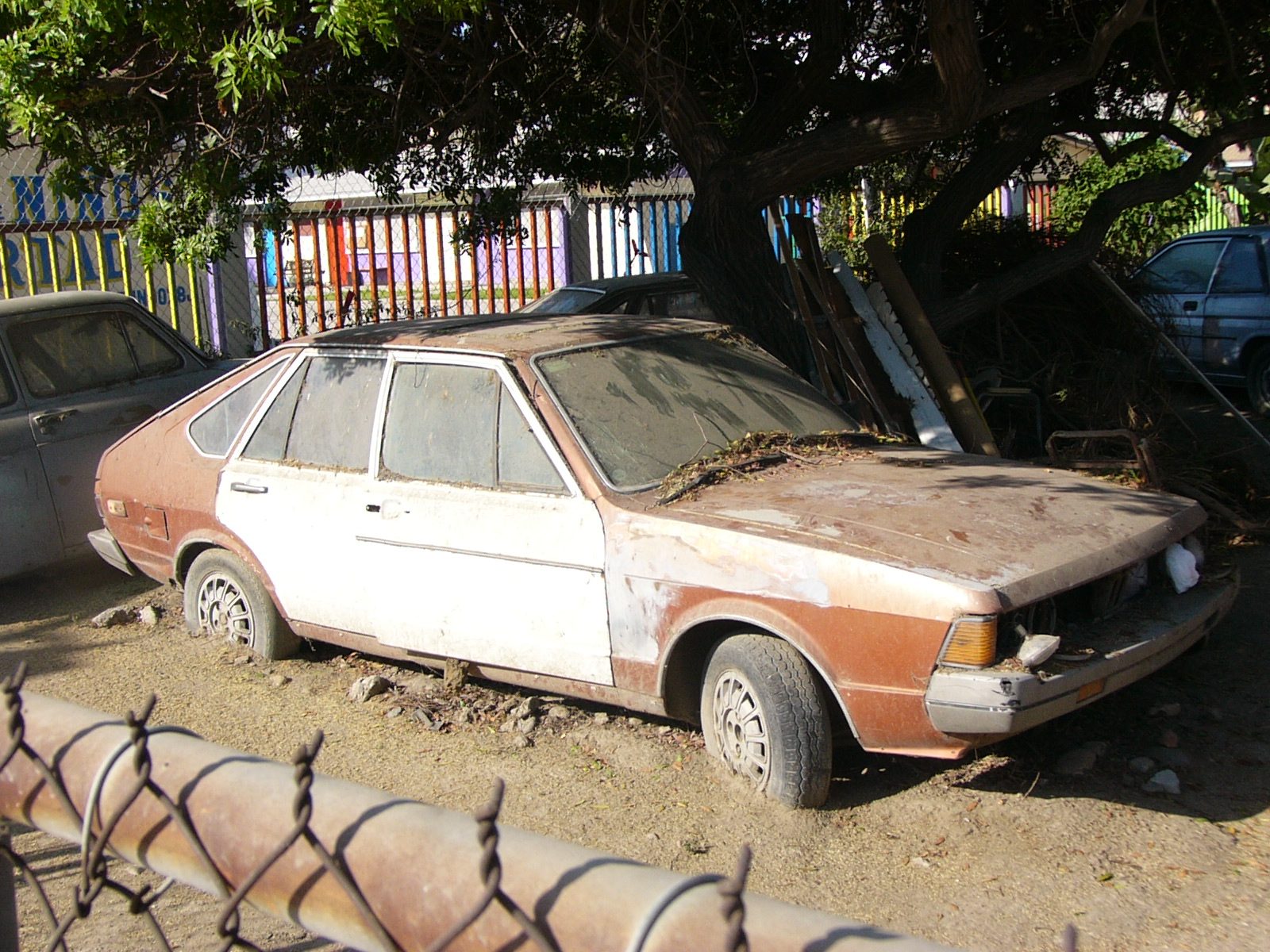 abandoned_car_by_flyinracedude-d4930j3.jpg