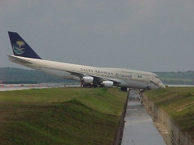 SAA_B747_im1.jpg