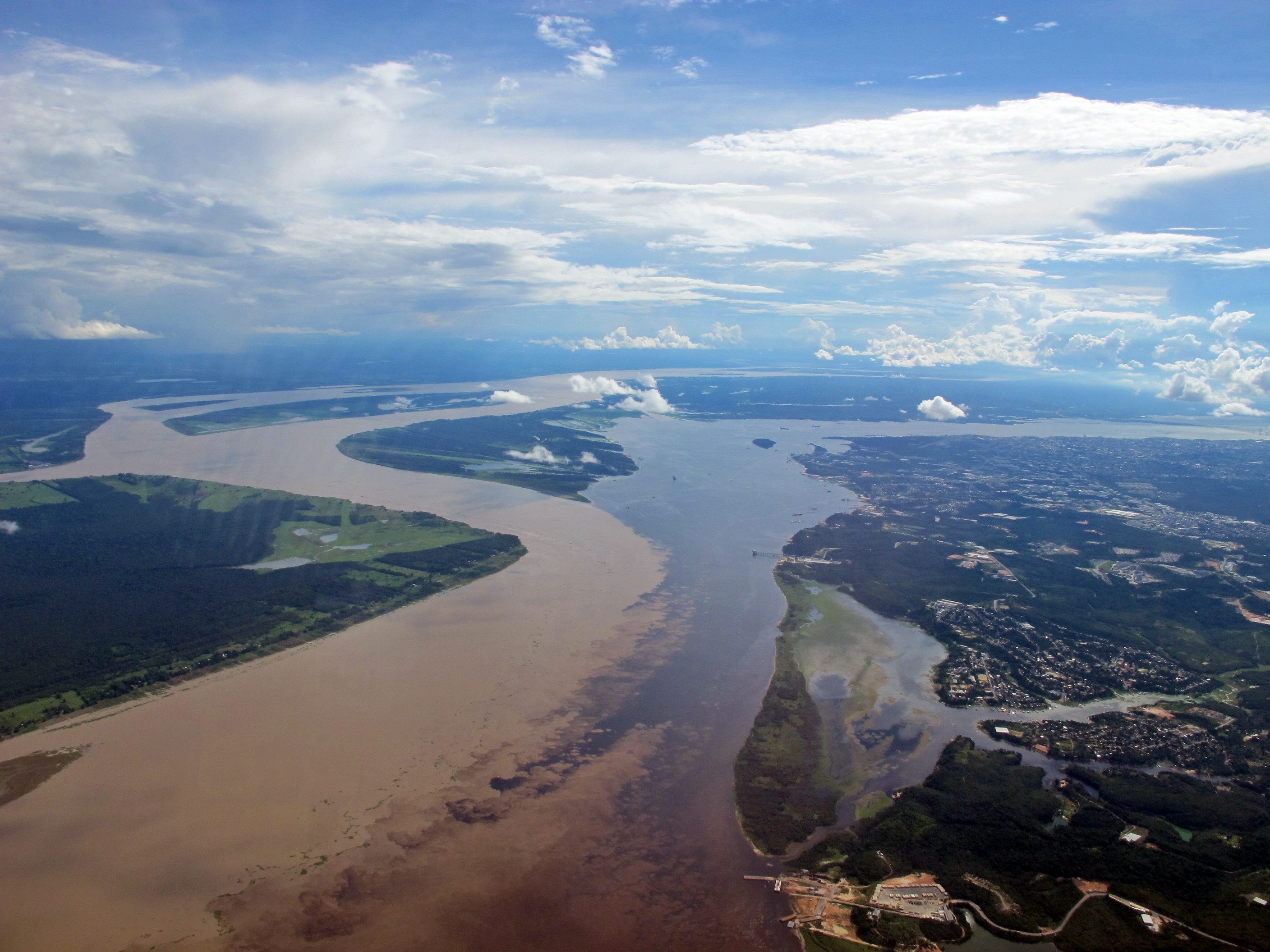 Meeting_of_waters_from_the_air_manaus_brazil.JPG