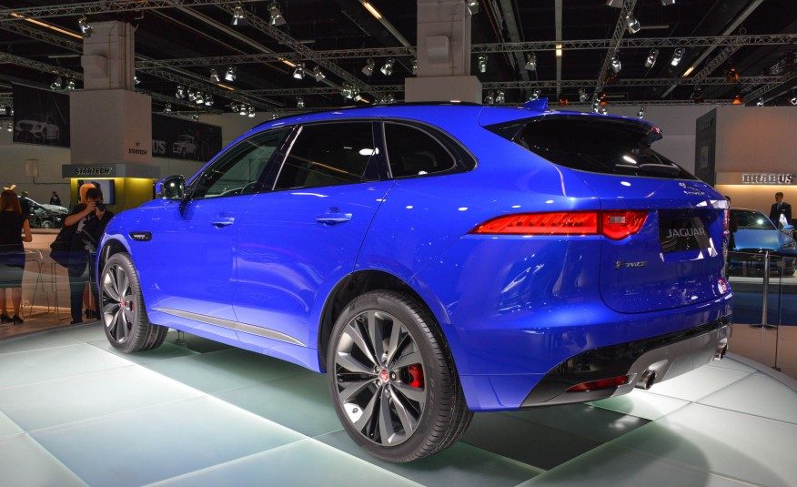 2017-Jaguar-F-Pace-102-876x535.jpg