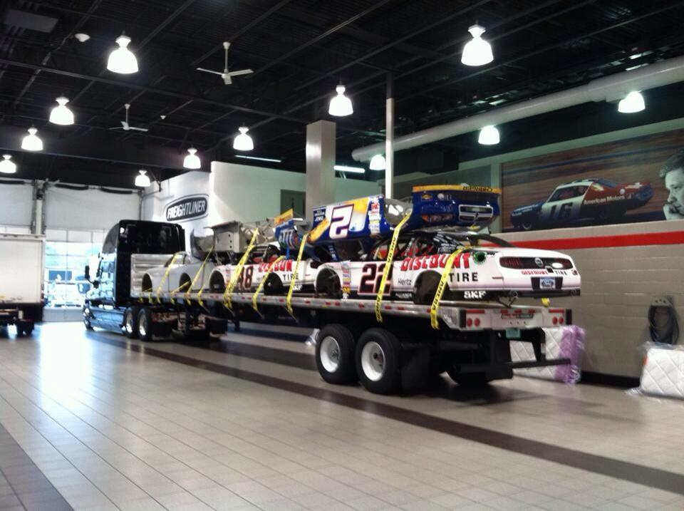 BiFMsxACAAAXEWG.jpg:large