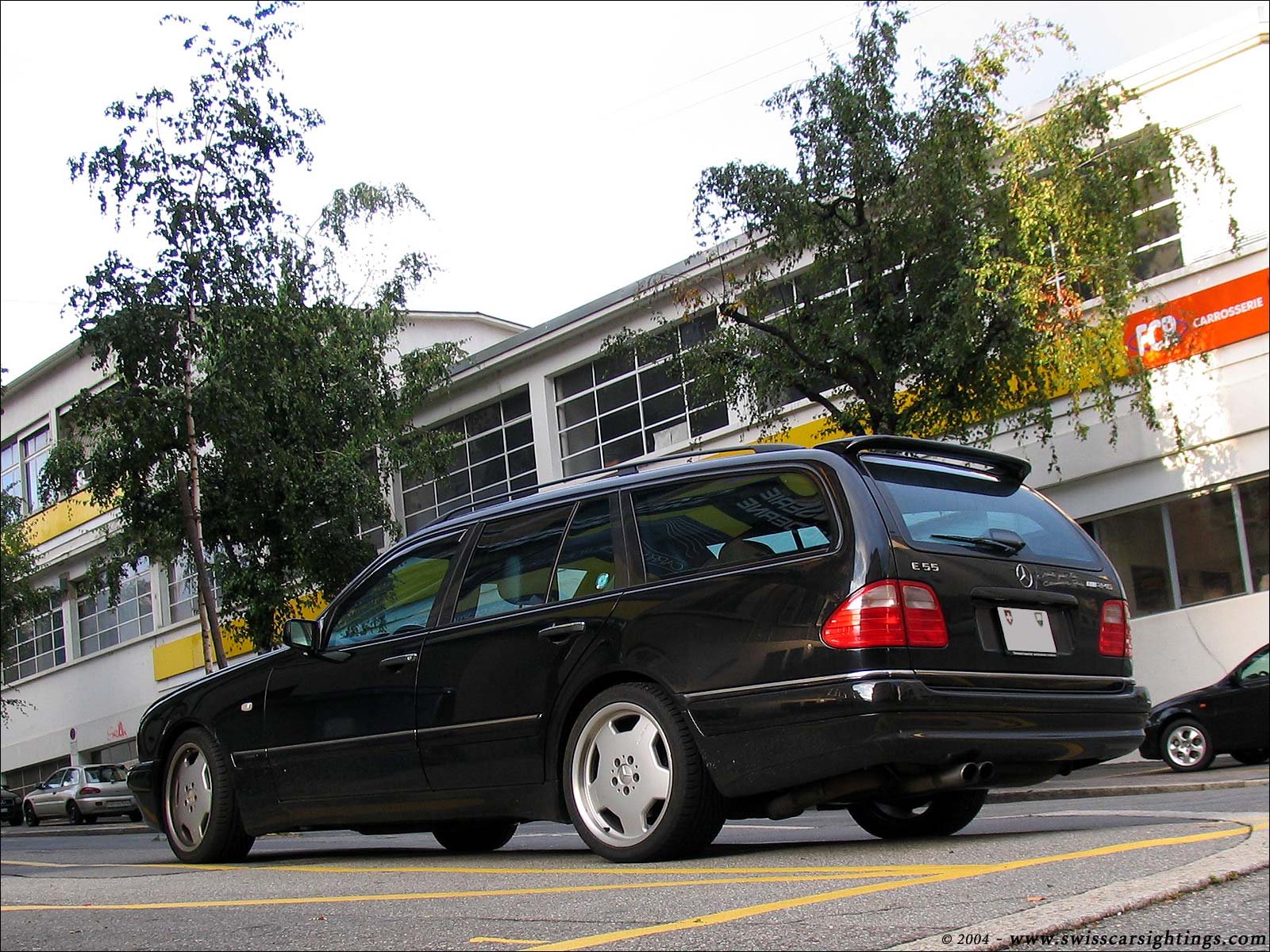 Mercedes-Benz%20E55%20AMG%20021.jpg