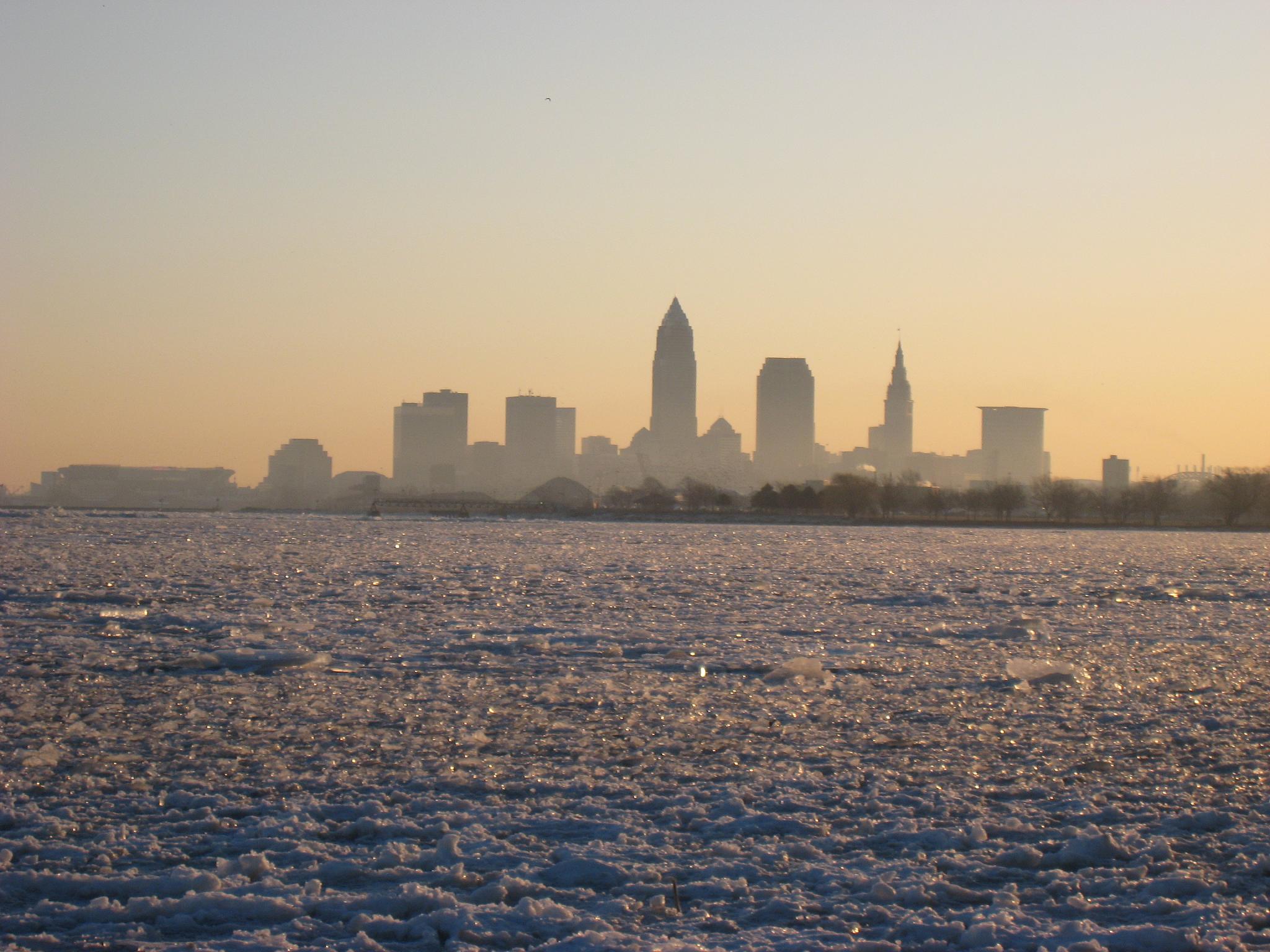 LakeErie_Cleveland_frozen.jpg