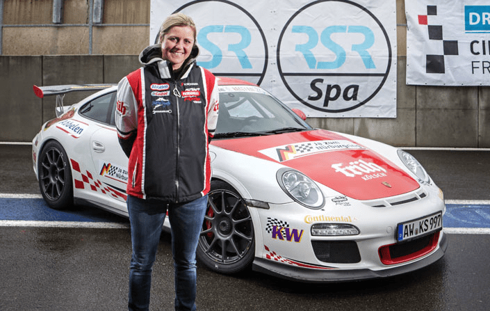 Sabine-Schmitz-RSR-VLN-Paddock42.png