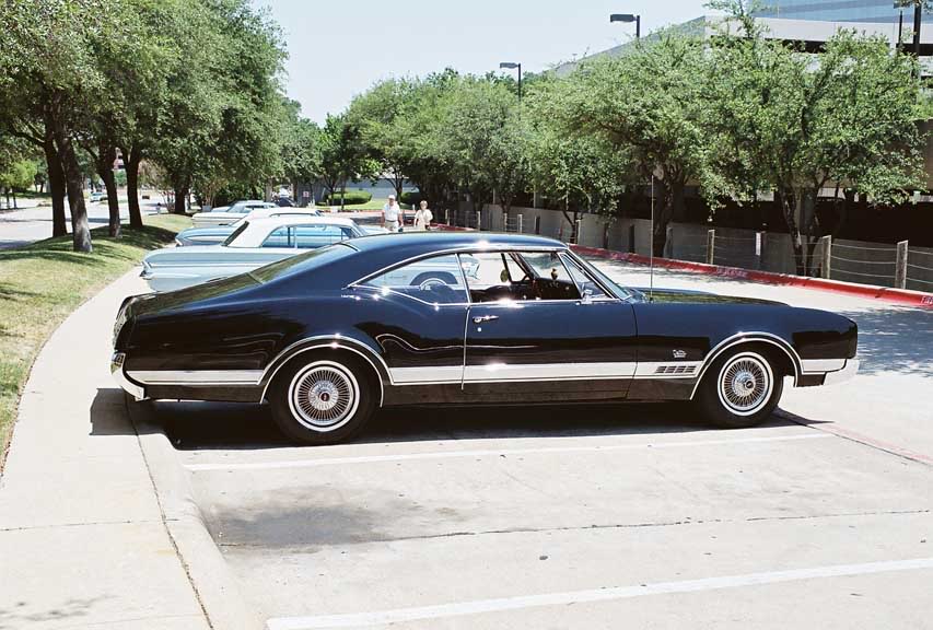 38168358201967_Delta88CoupeBlack.jpg