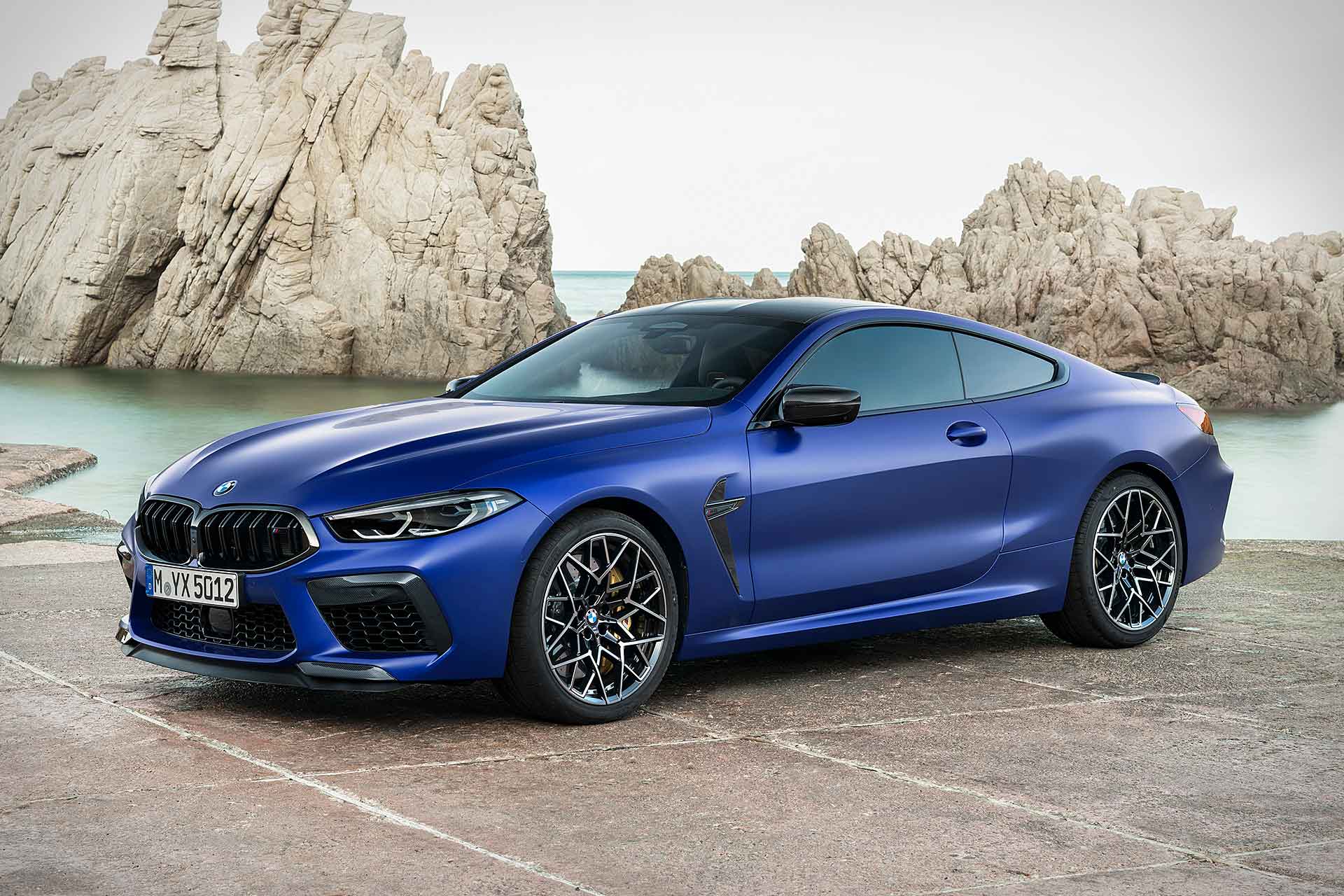 bmw-m8-1.jpg