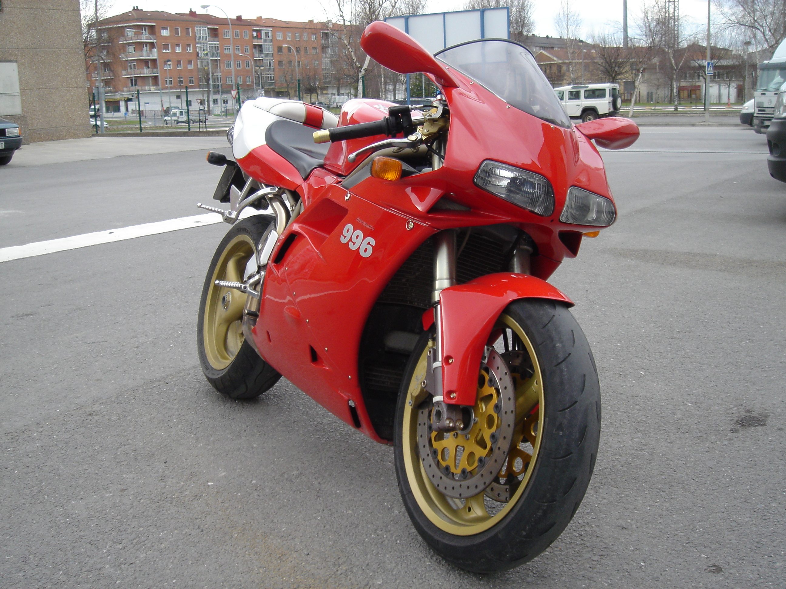 Ducati996.jpg