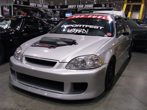 v6-civic-hatch-05.jpg