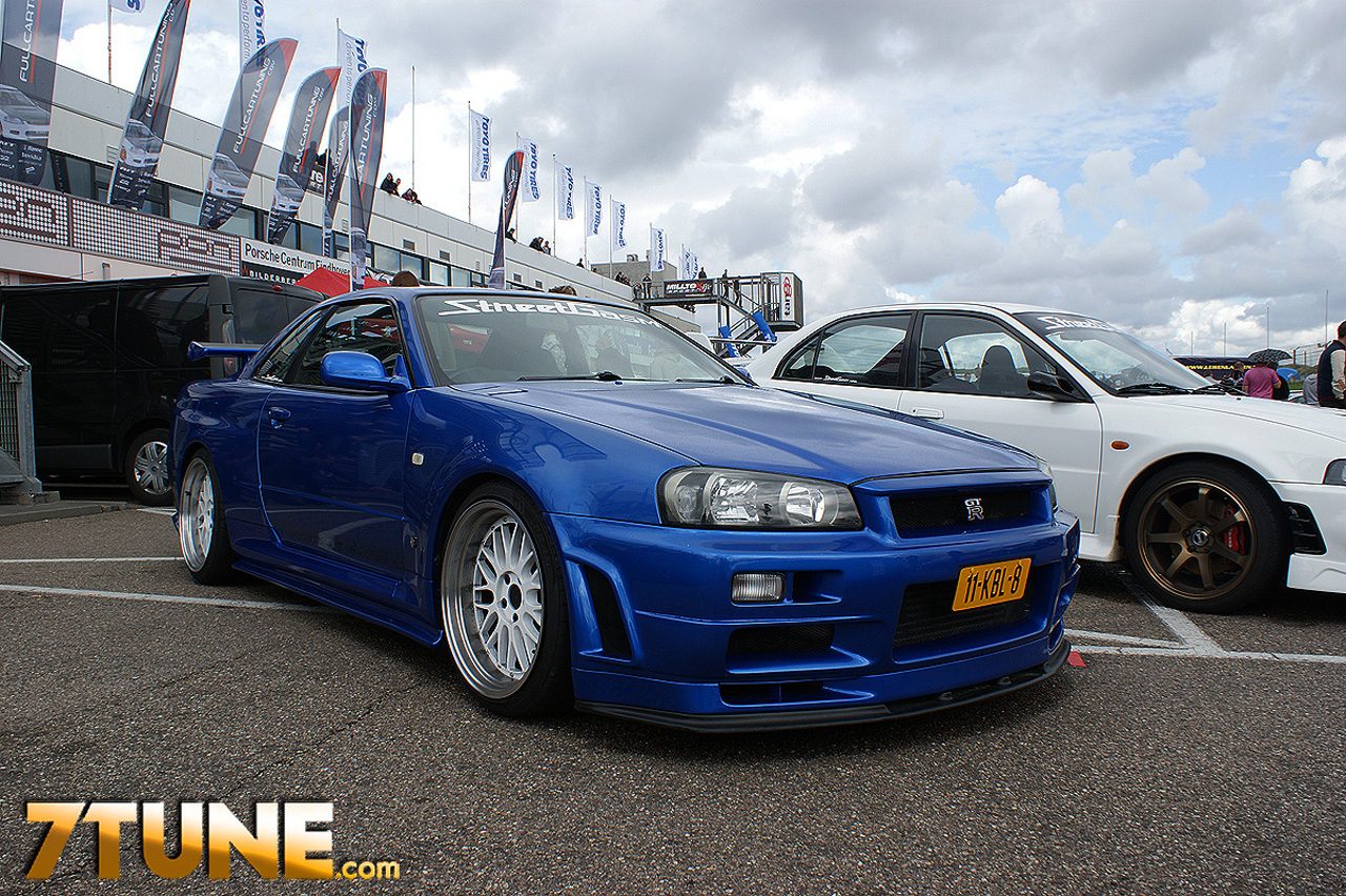 Nissan-Skyline-GT-R341.jpg