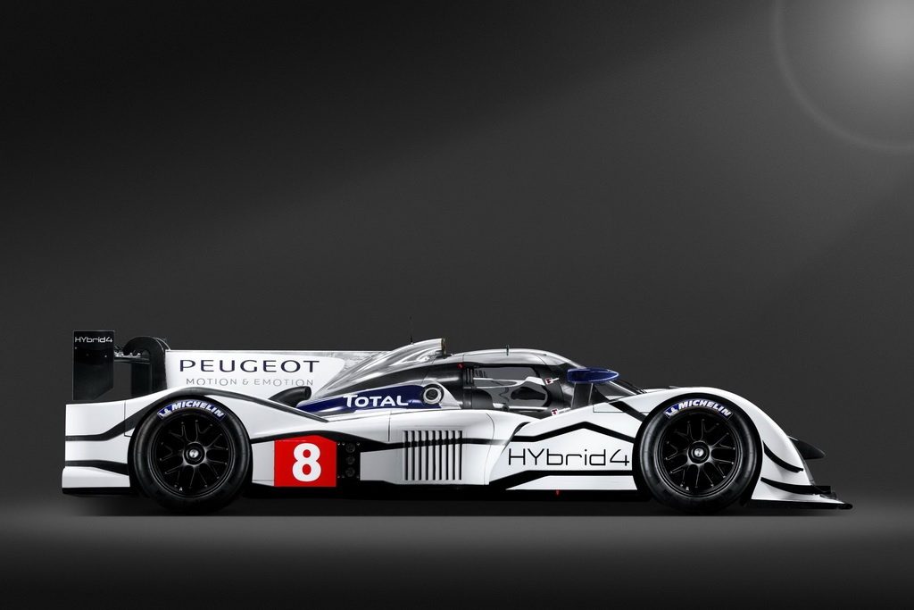 Peugeot-908-HYbrid4-LMP1-Racecar-490962360.jpg