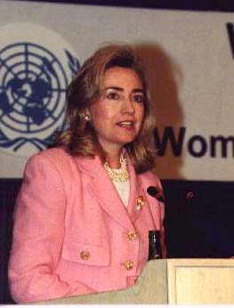 Phoenix_Hillary_Pearl_Broach.jpg