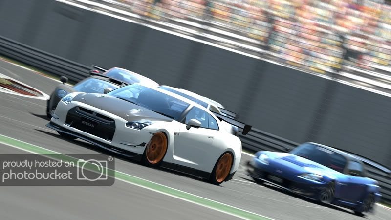 FujiSpeedwayF_8.jpg