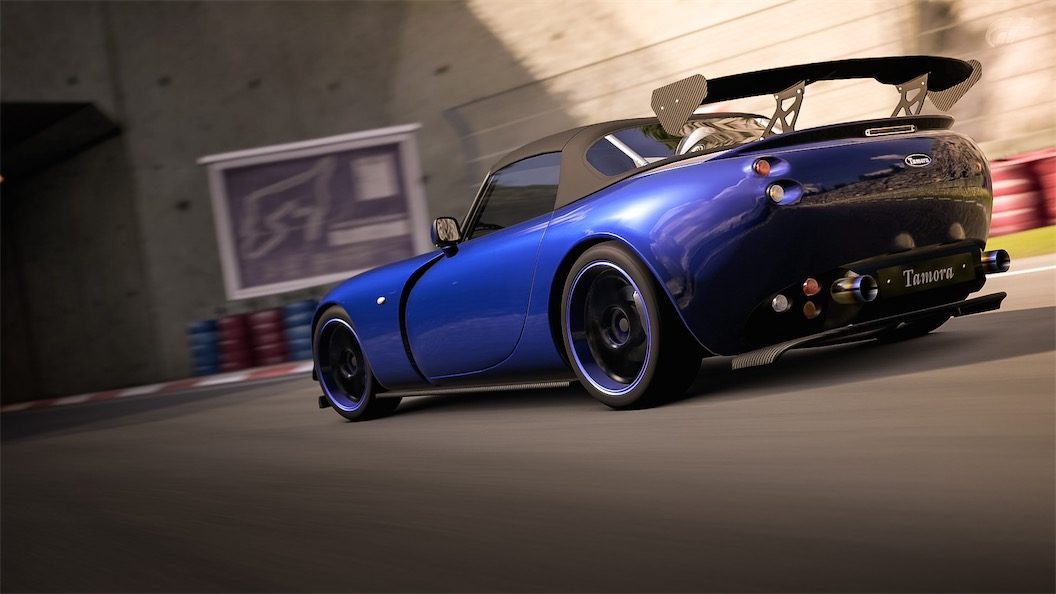 TVR-Tamora-02-edit-05-small.jpg