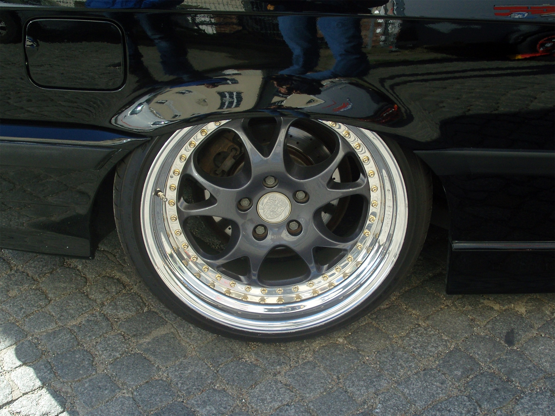 st946hP.jpg