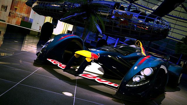 5560443670_ce99bb3a4c_z.jpg
