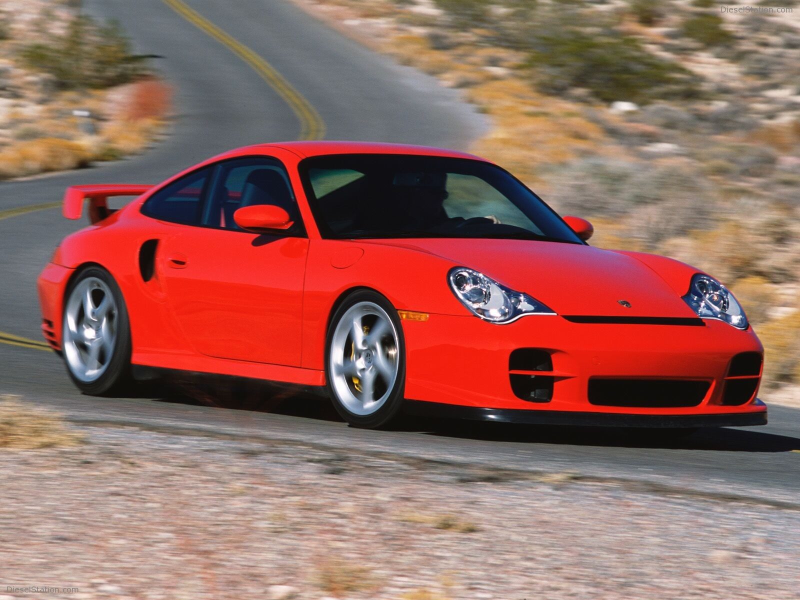 Porsche-GT2-008.jpg