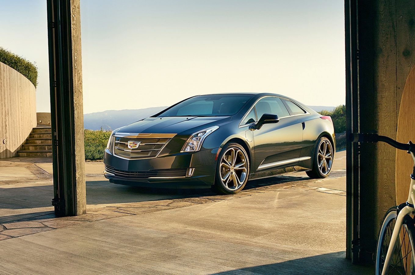 2016-Cadillac-ELR-front-three-quarters-02.jpg