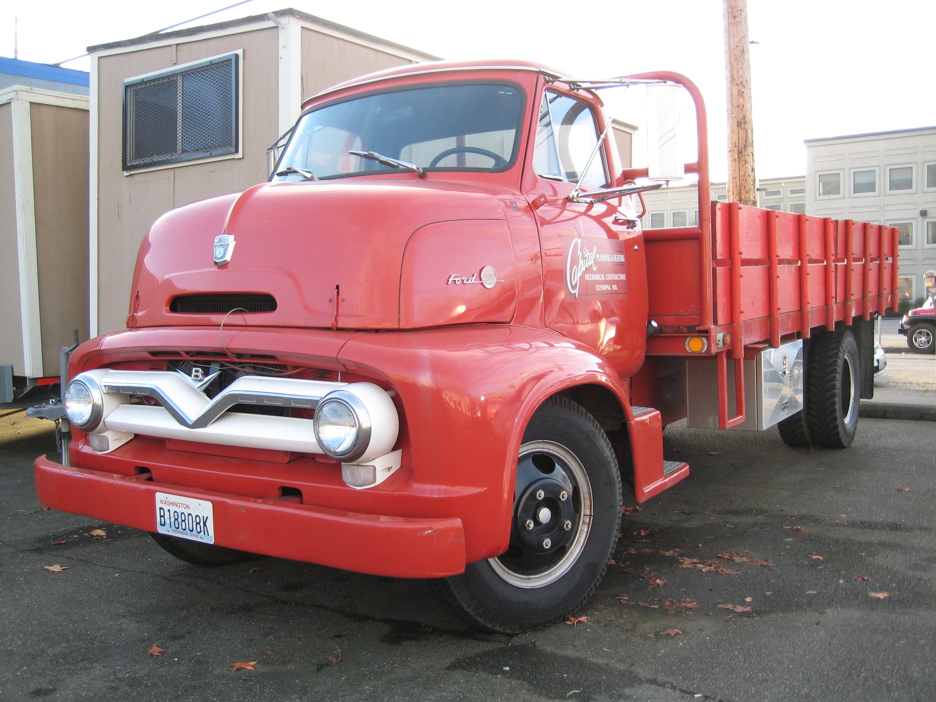 Ford_C600_COE.jpg