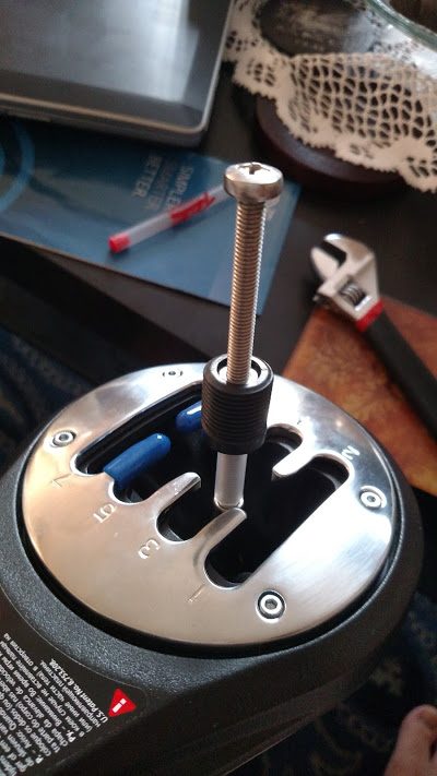 Thrustmaster - We want to see your knob! Your custom TH8A shifter